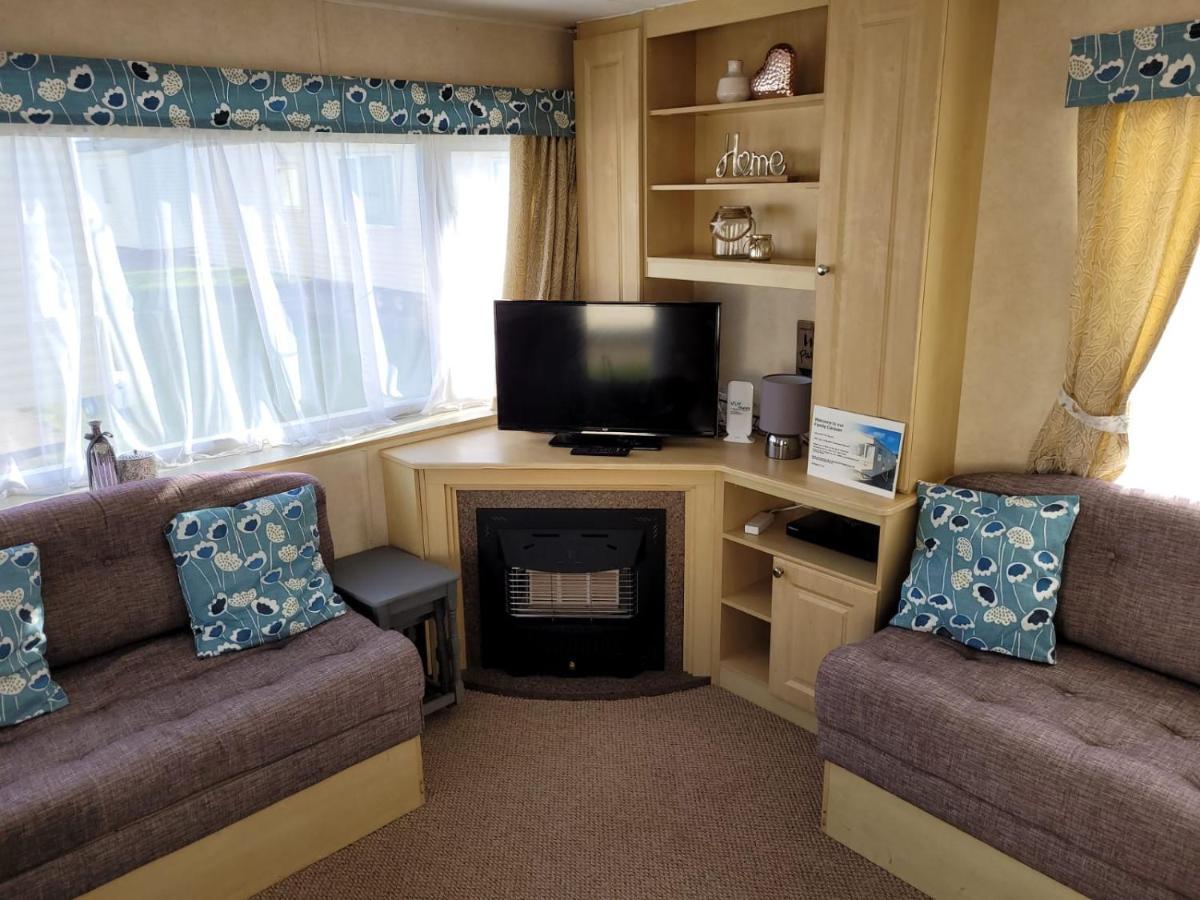 341 Family Caravan At Marine Holiday Park, Sleeps 6 Hotel Rhyl Eksteriør billede