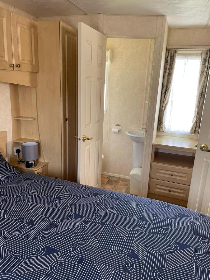 341 Family Caravan At Marine Holiday Park, Sleeps 6 Hotel Rhyl Eksteriør billede